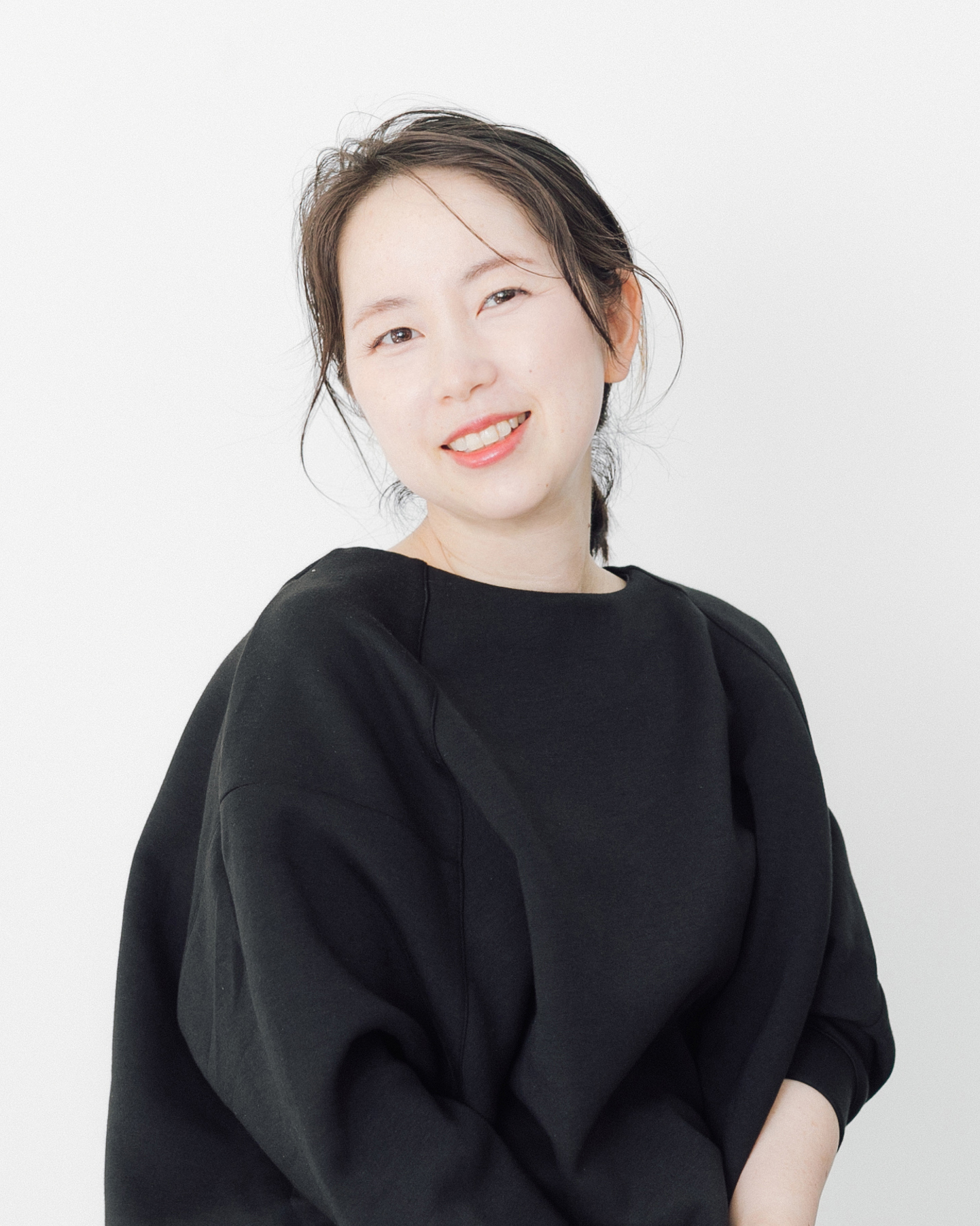 山本 ミニ子 氏